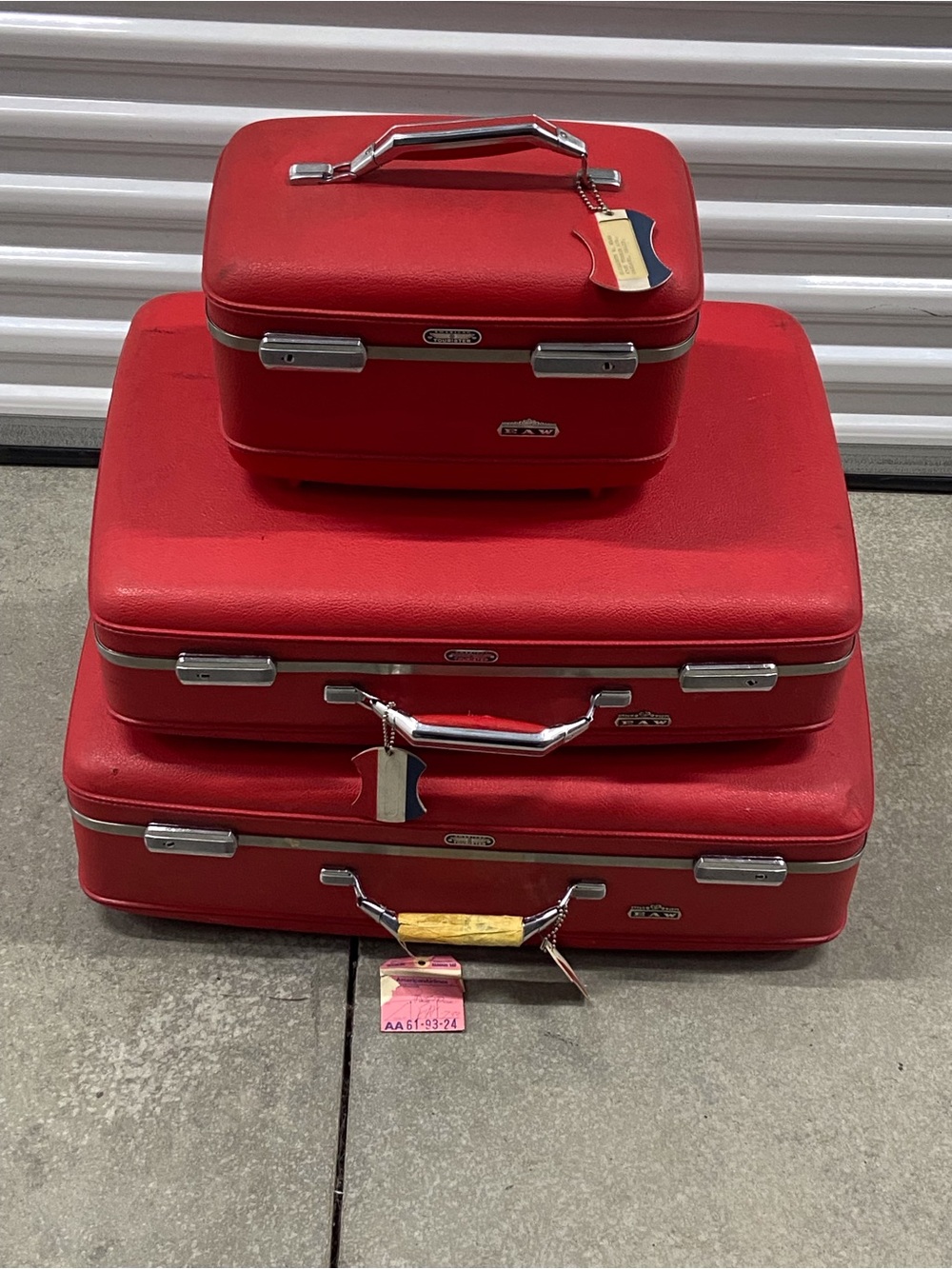 Vintage Red Nested Travel Case Set with Silver Trim Unisex
